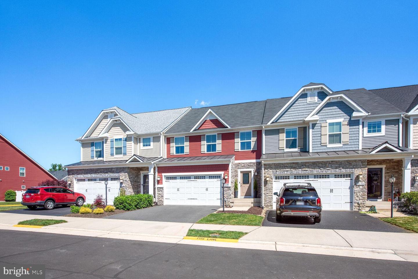 Engel & Völkers 25168 Coats Sq, Aldie, VA, 20105, US