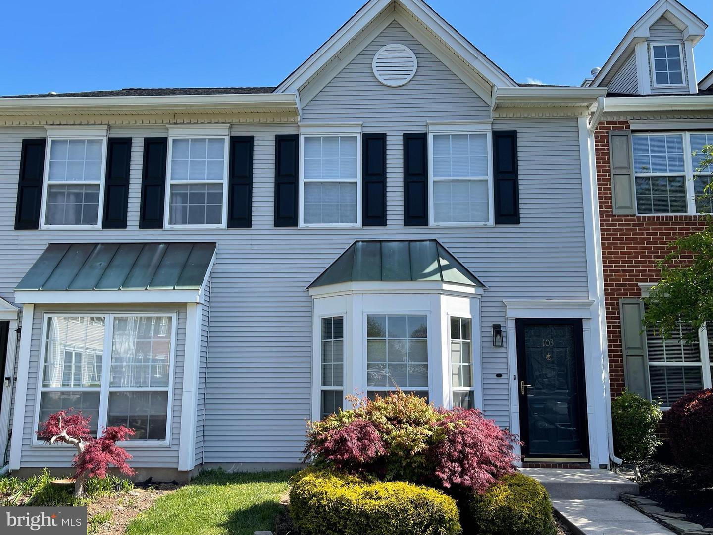 Photo 1 of 19 of 103 Columbus Dr townhome