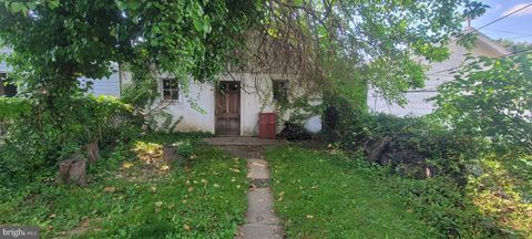 Duplex in Trenton NJ 873 Brunswick AVENUE 5.jpg