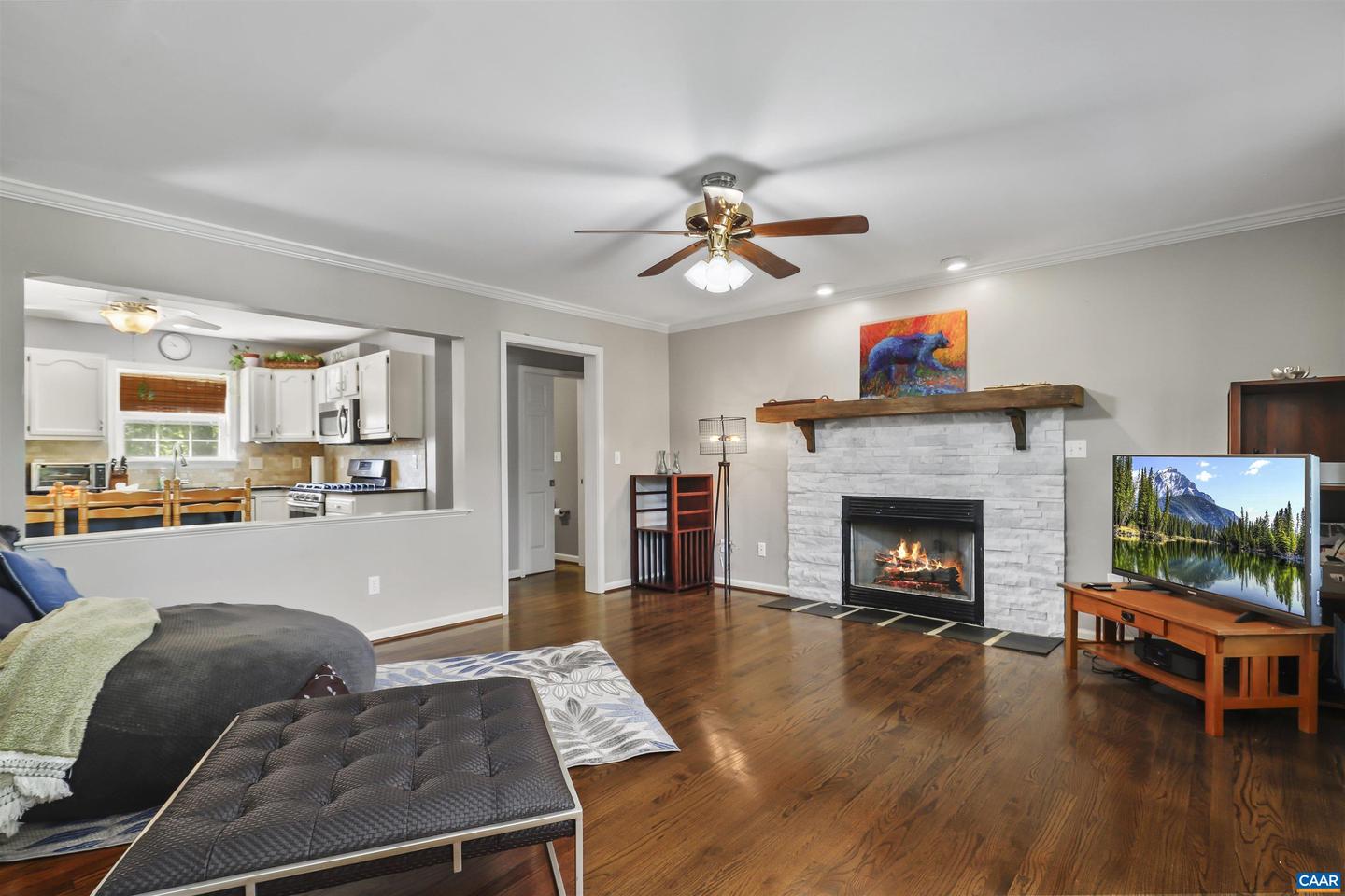 Photo 7 of 51 of 224 Larkspur Way house