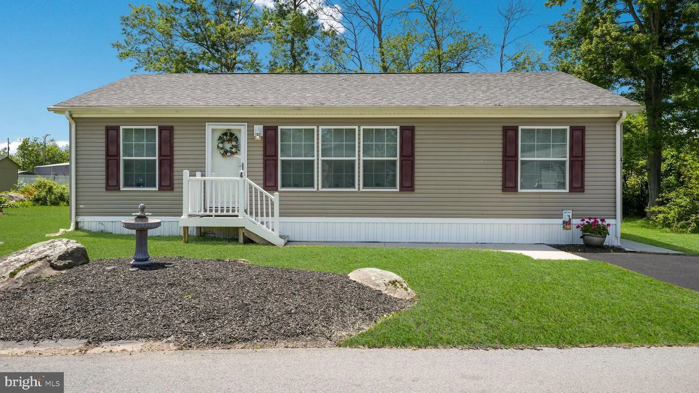4 Laurel Terrace