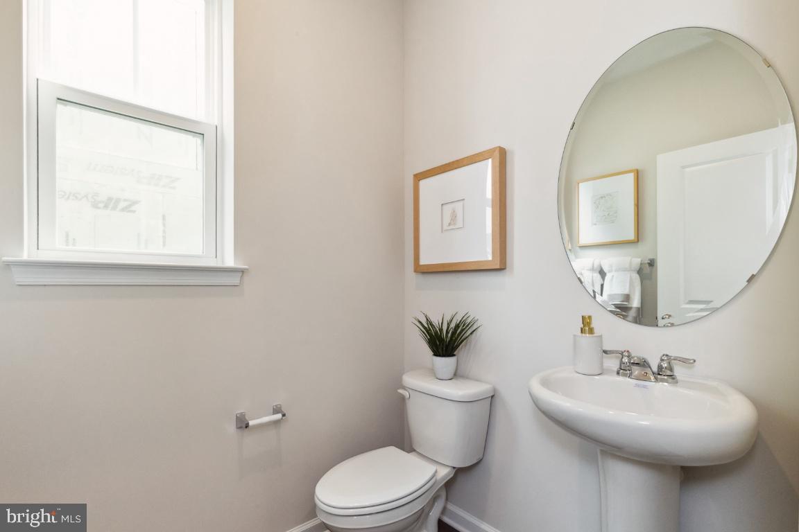 Photo 10 of 25 of 9891 Obin Ln house