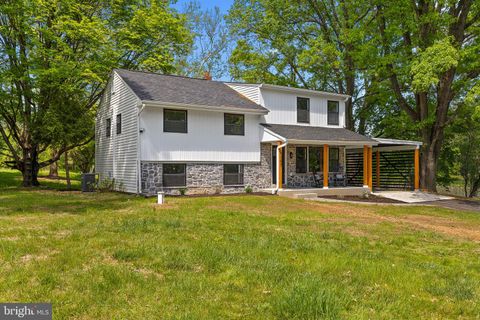 Single Family Residence in Cheyney PA 1387 College Hill DRIVE 4.jpg