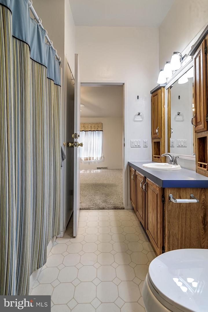 Photo 17 of 27 of 22470 Raven Cir mobile home