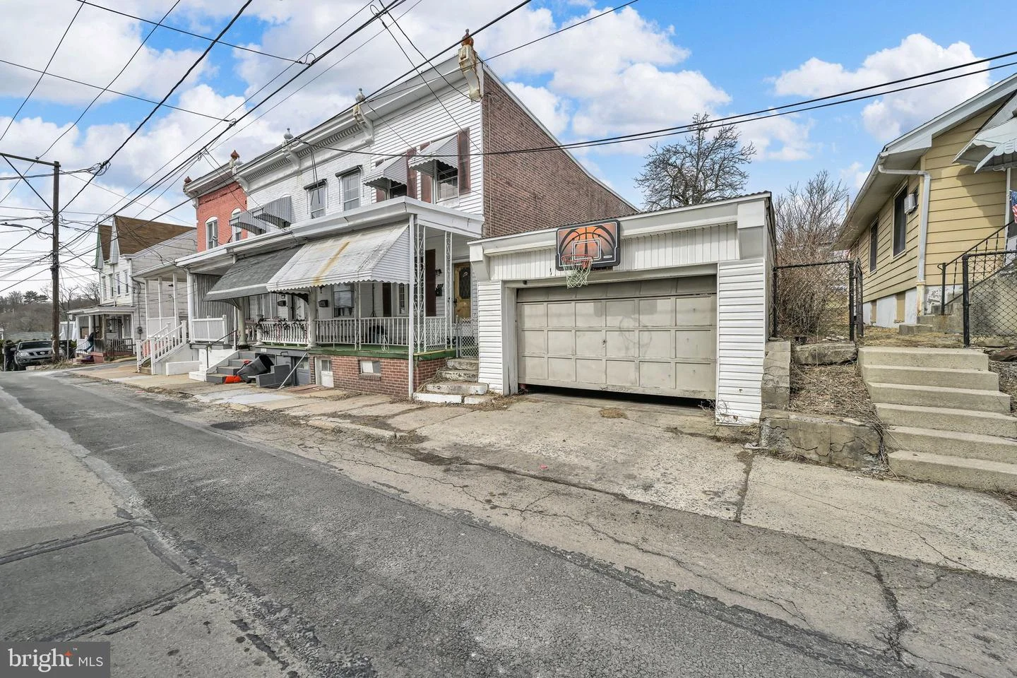 604 Fairview Street