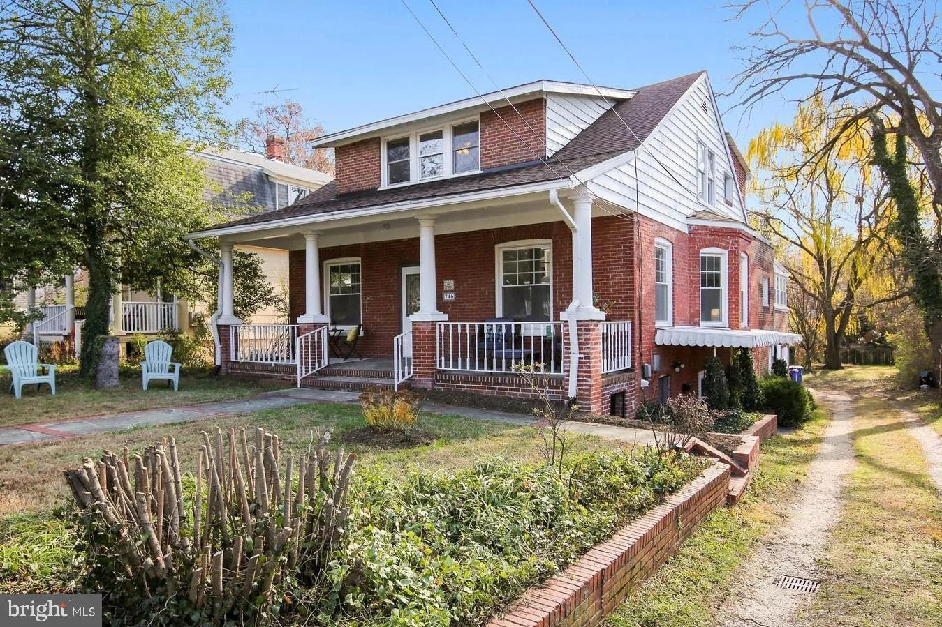 746 Thayer Avenue