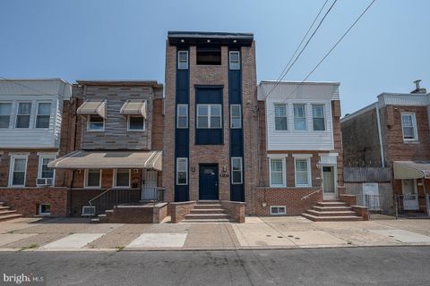 Townhouse in Philadelphia PA 2141 2nd STREET.jpg