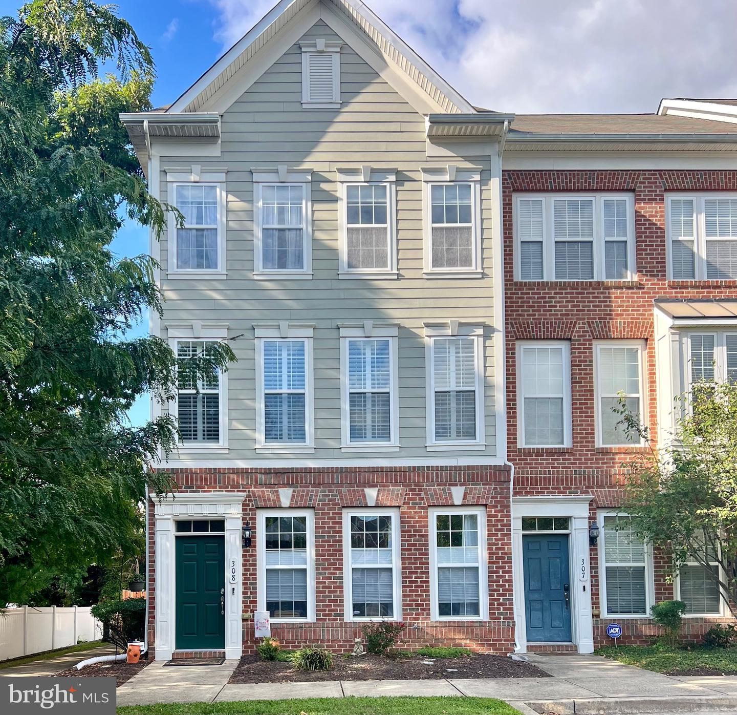 View la Plata, MD 20646 townhome