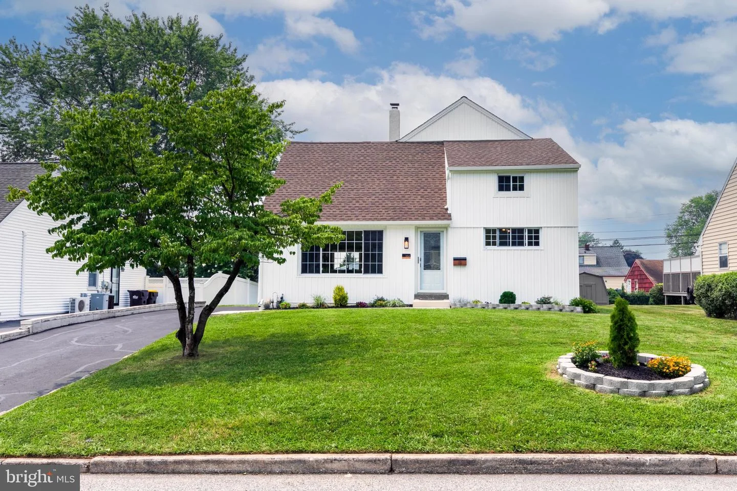 354 W Signal Hill Road
