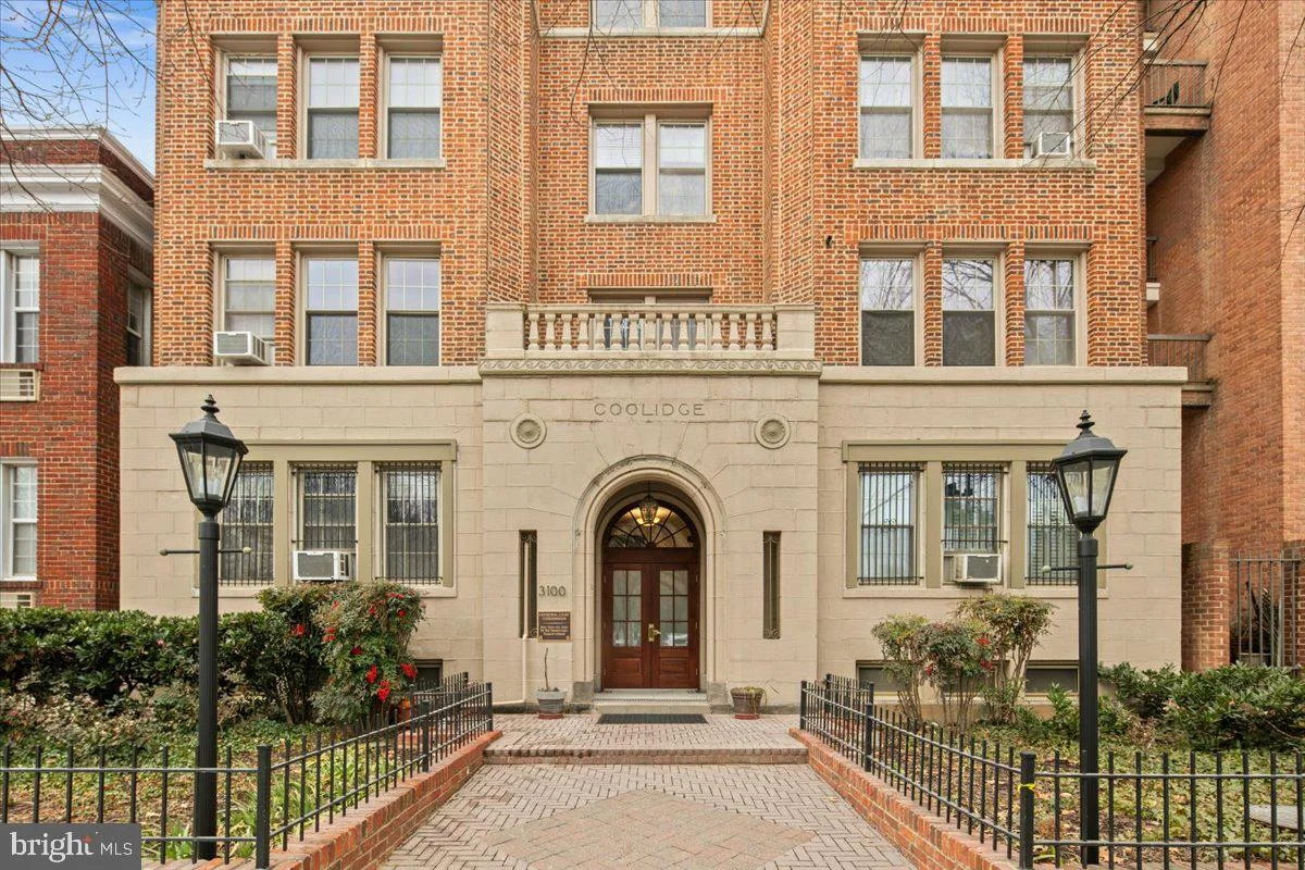 3100 Wisconsin Avenue NW Unit 406