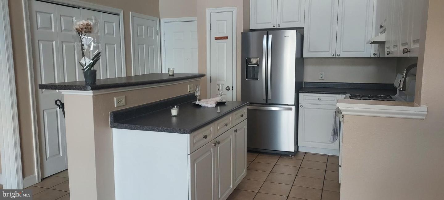 Photo 6 of 21 of 501 Hungerford Dr #307 condo