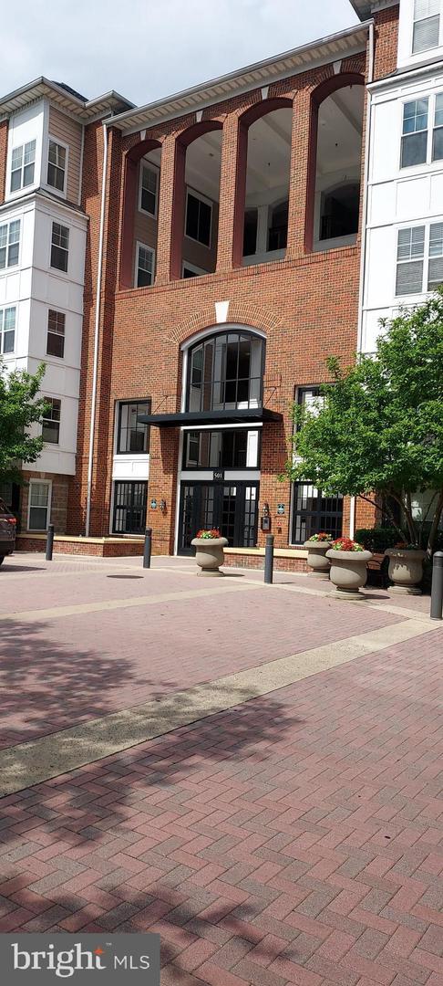 Photo 1 of 21 of 501 Hungerford Dr #307 condo