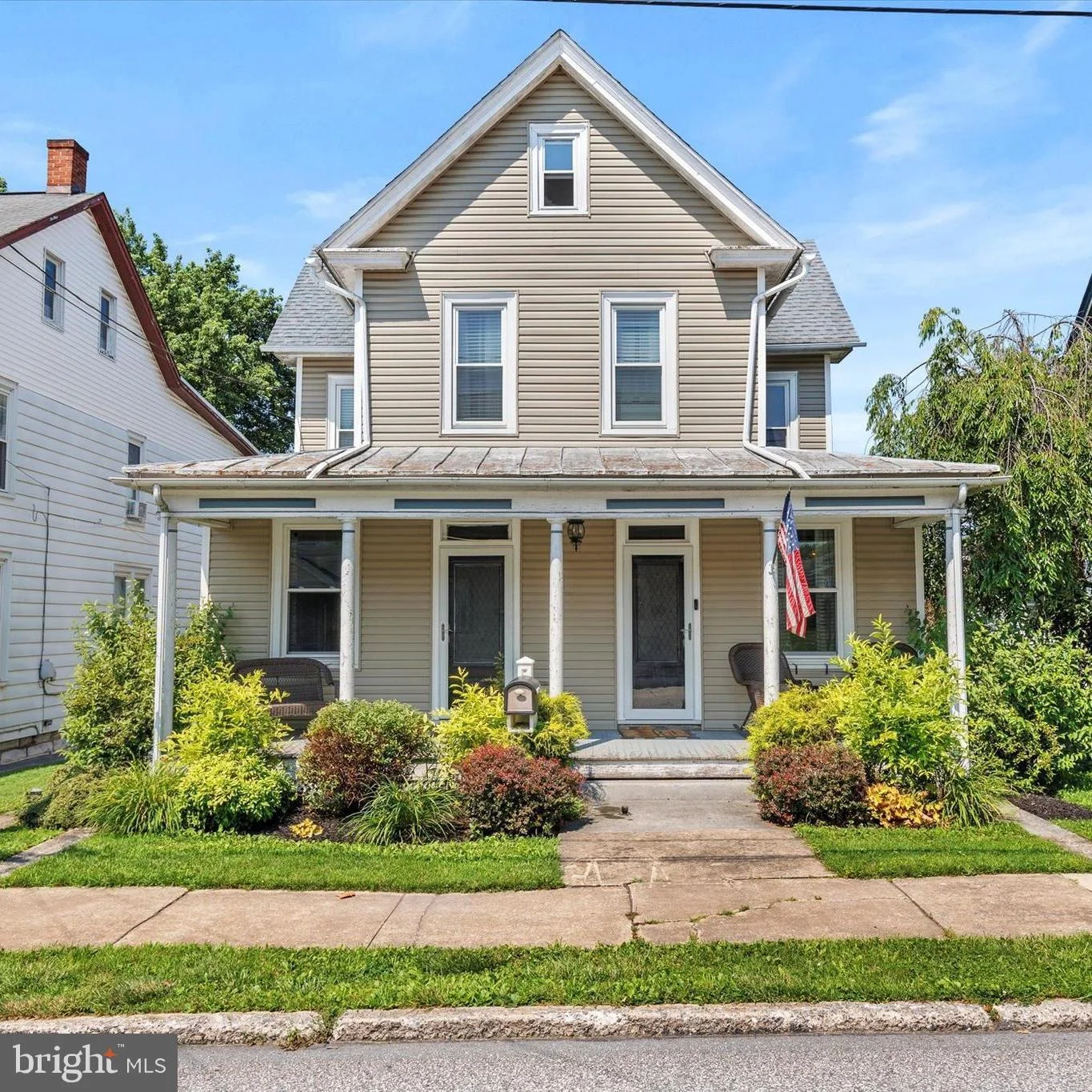 111 N College Street