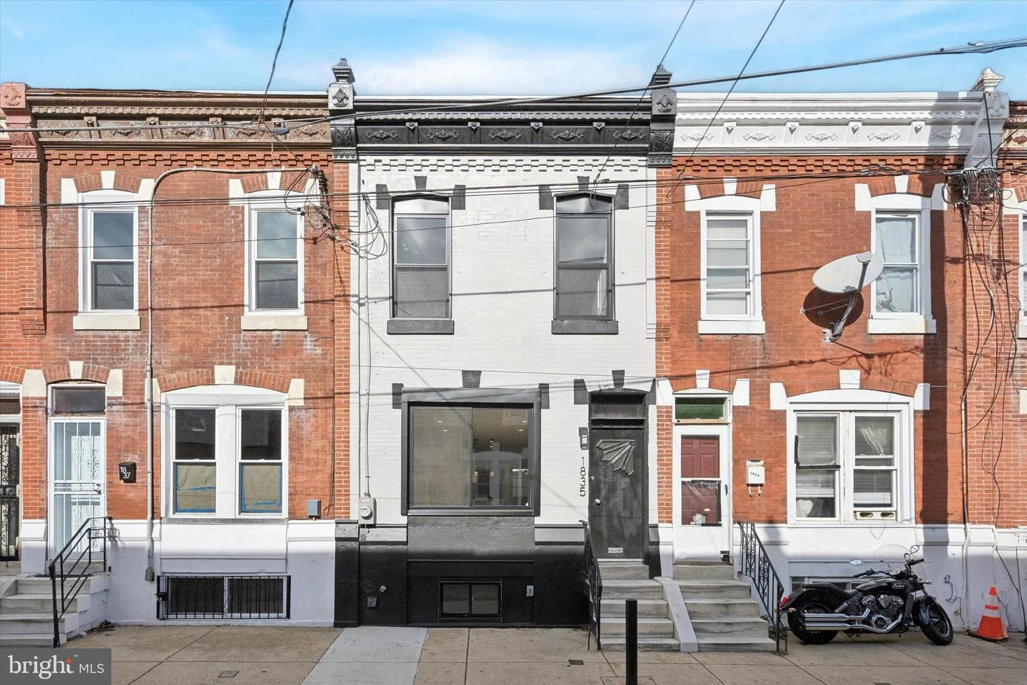 1835 Dudley Street