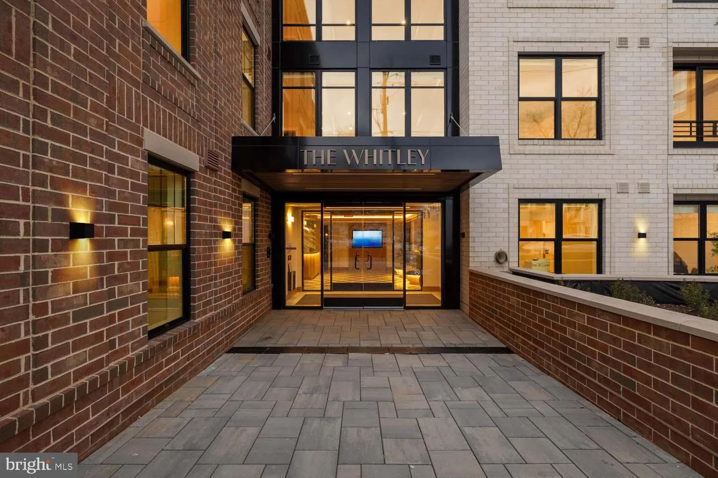811 N Columbus Street Unit 413