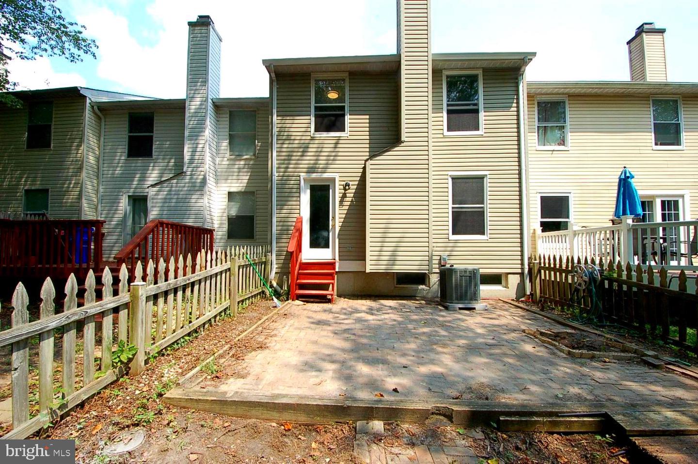 Photo 31 of 37 of 8013 Green Tree Ct townhome