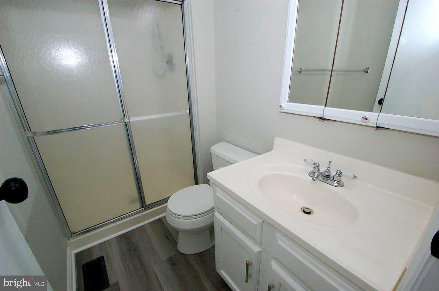 Photo 15 of 37 of 8013 Green Tree Ct townhome