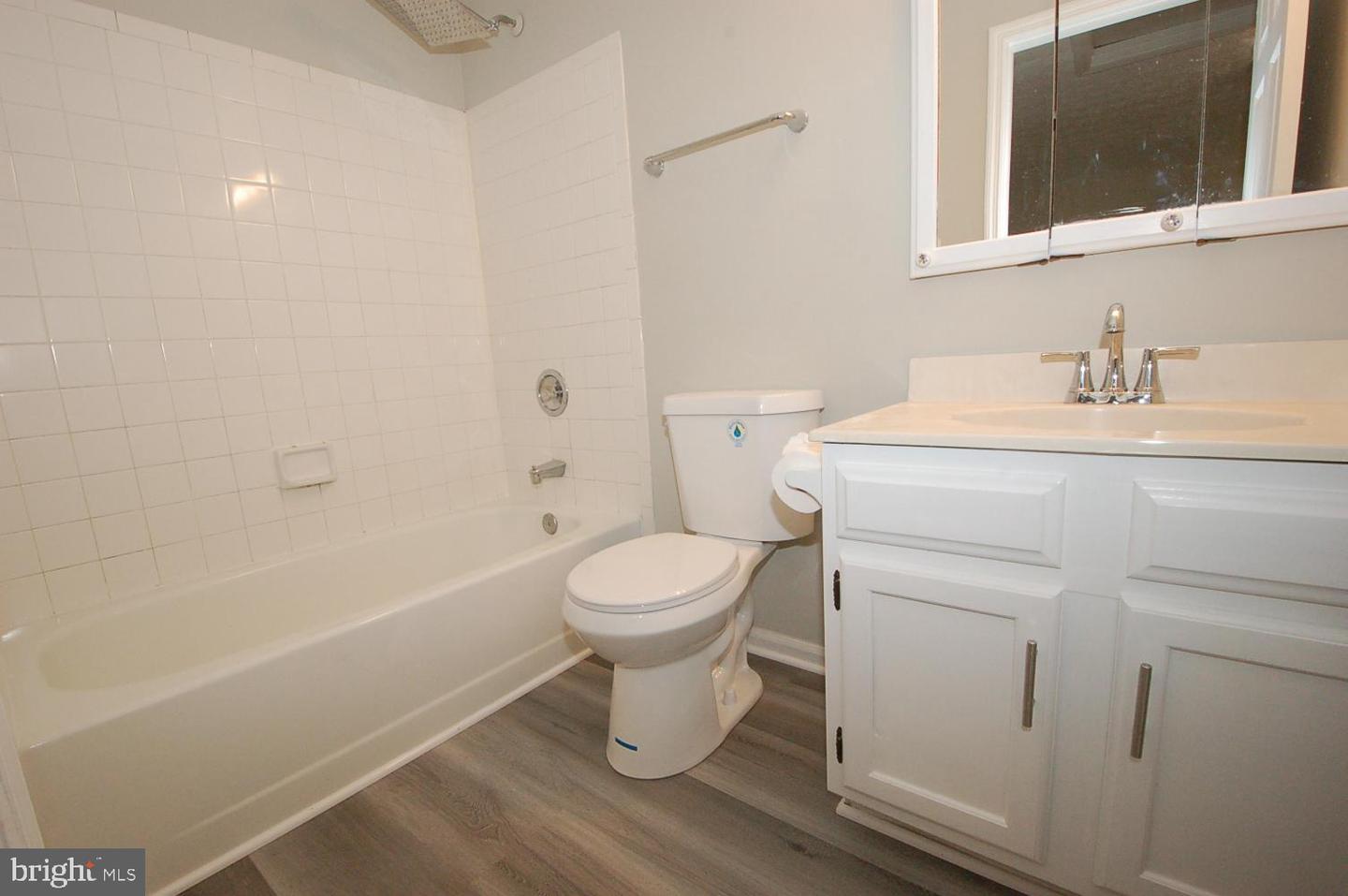 Photo 22 of 37 of 8013 Green Tree Ct townhome
