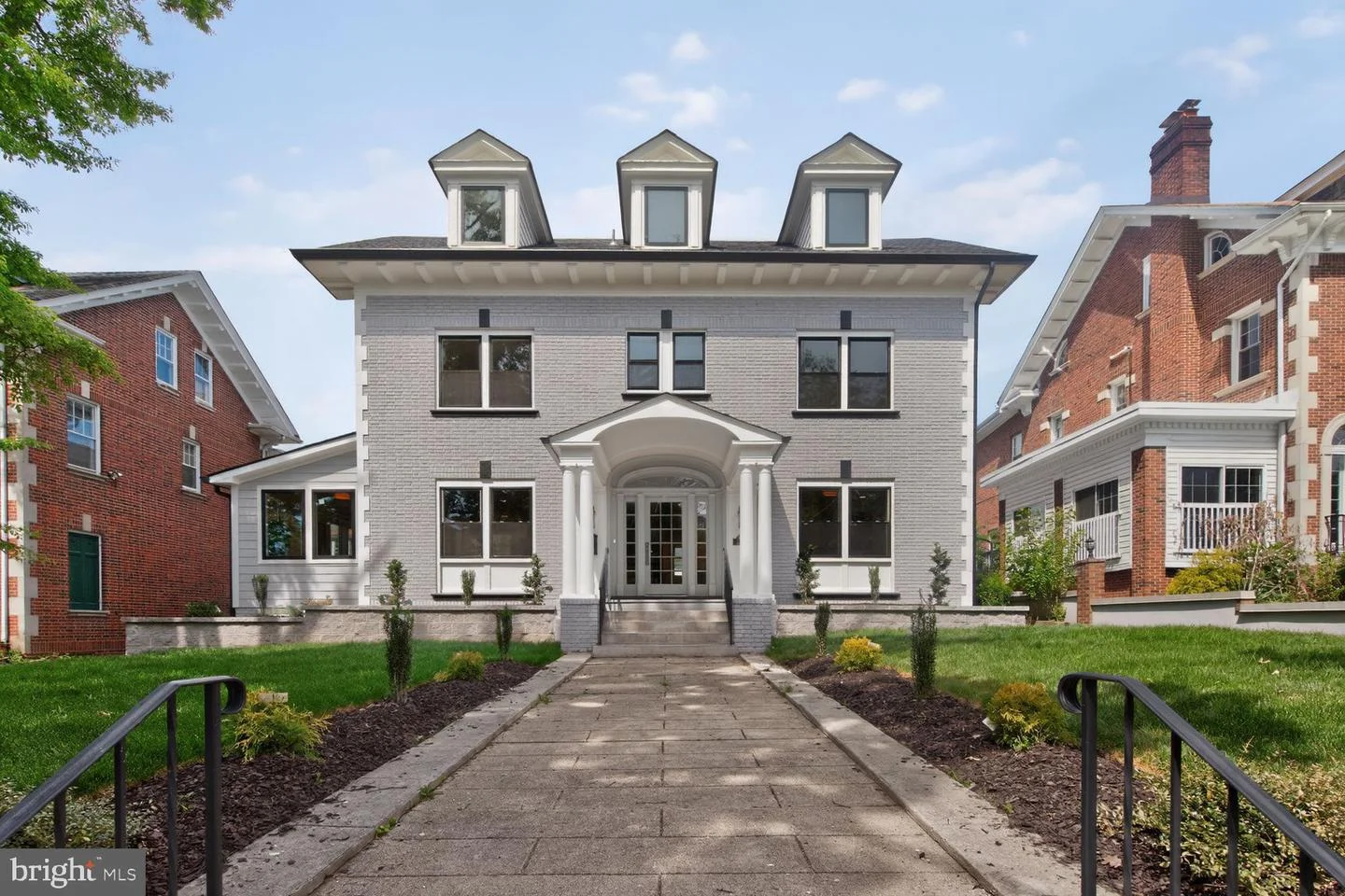 4404 16th Street NW