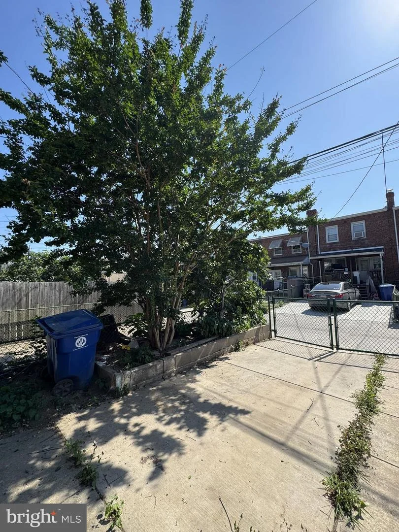 611 Savage Street