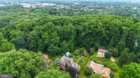 Single Family Residence in Newark DE 663 Arbour DRIVE 42.jpg