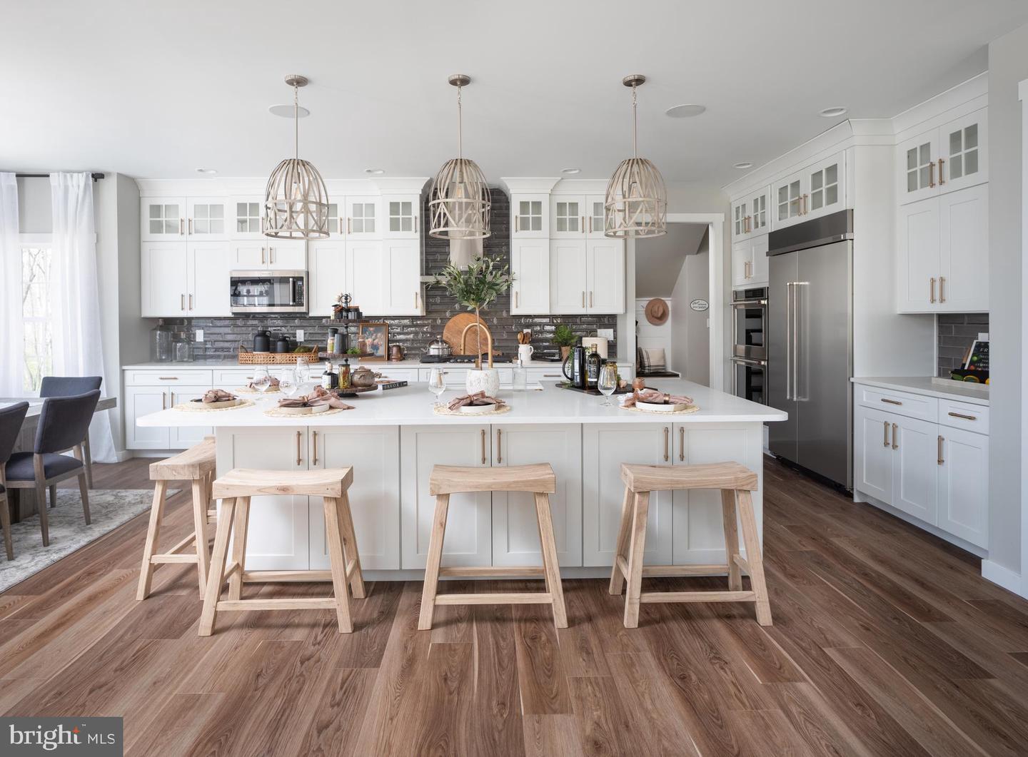 Photo 9 of 26 of 5200 Mountain View Rd #Devonshire house