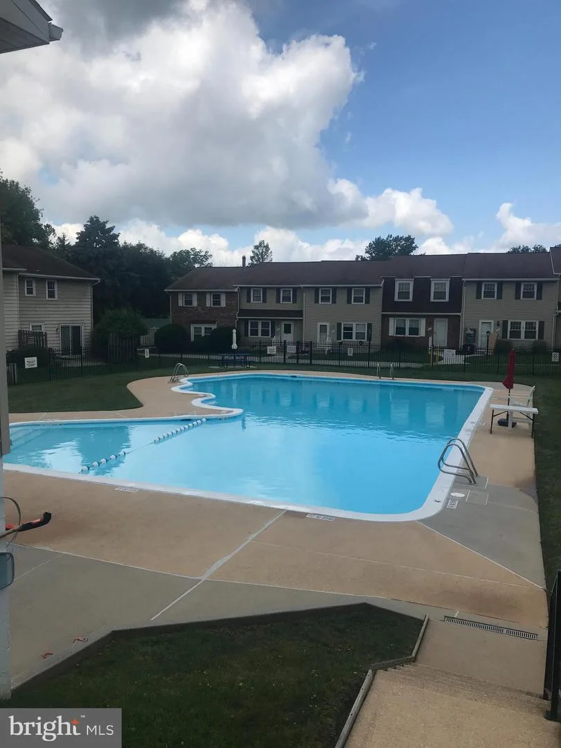 114 Dew Drop Ct Ct