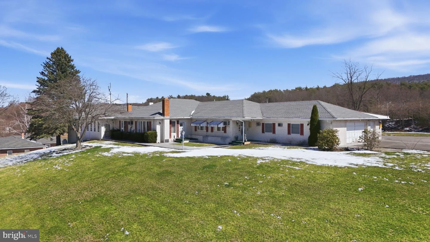 501 Breezewood Road S, Breezewood, PA, 15533