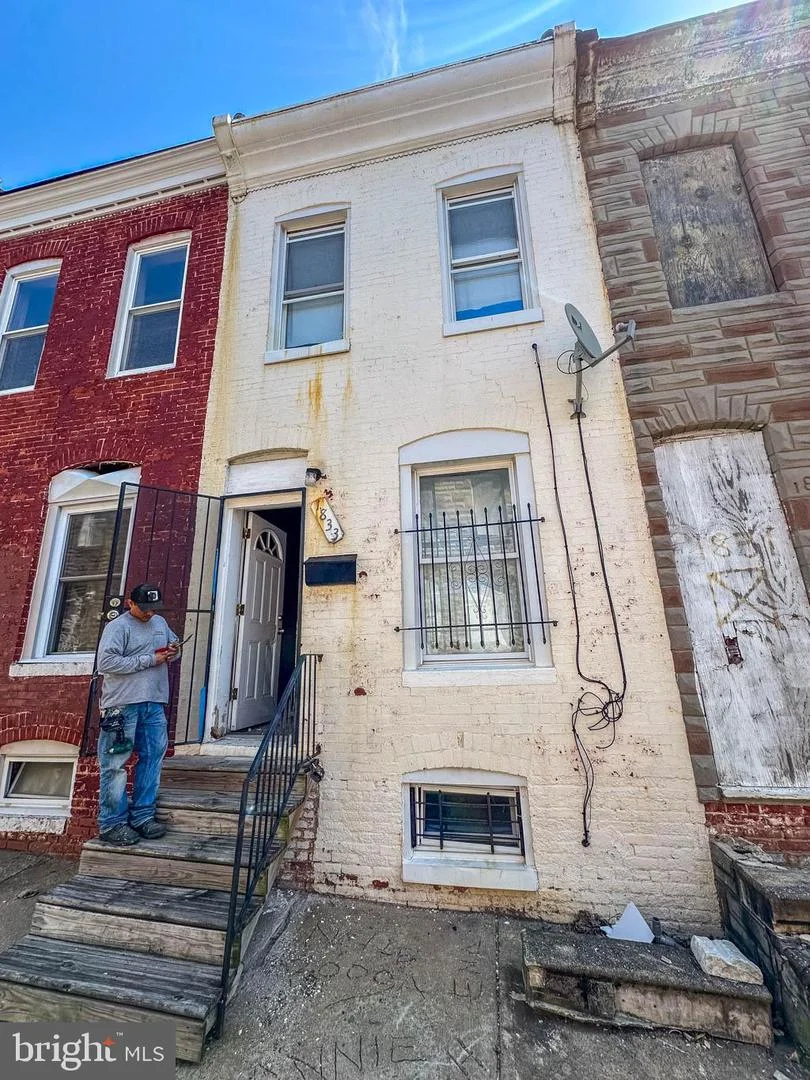 1833 N Chapel Street