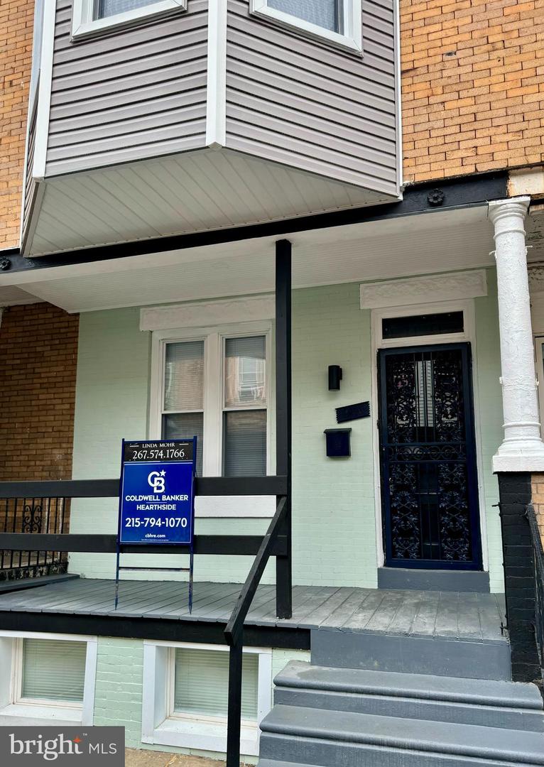 View Philadelphia, PA 19139 townhome