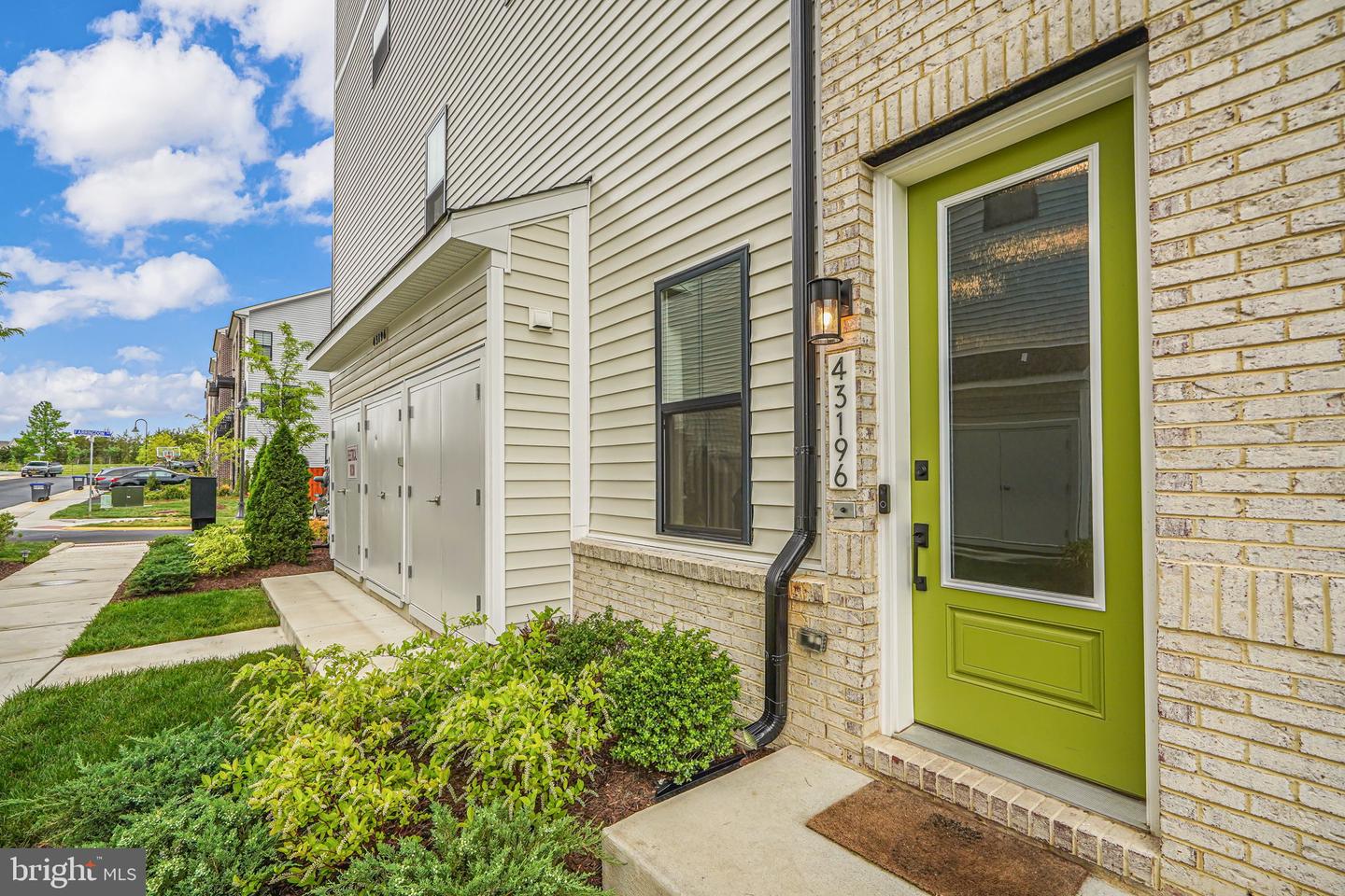 View Broadlands, VA 20148 townhome