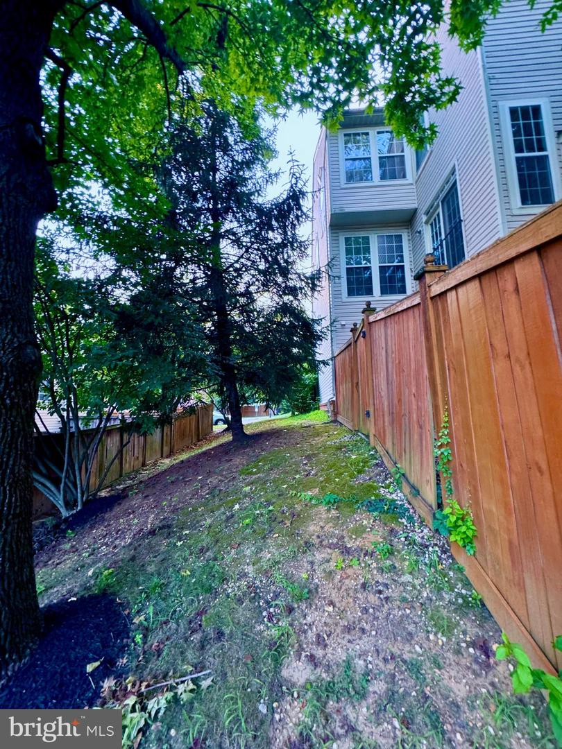 Photo 38 of 55 of 1701 Apple Blossom Ct townhome