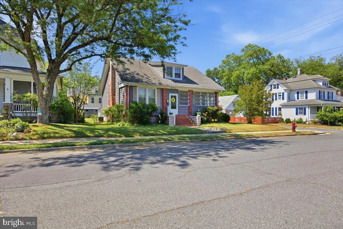 201 Belvedere Avenue