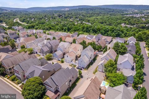 Single Family Residence in Round Hill VA 17451 Lethridge CIRCLE 61.jpg