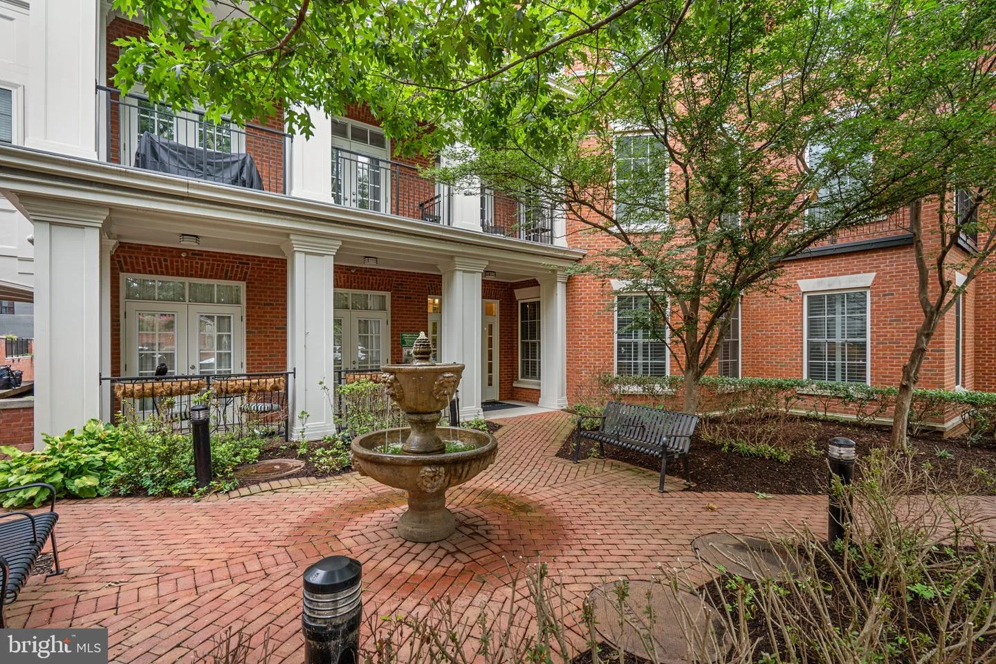 1023 N Royal Street Unit 115