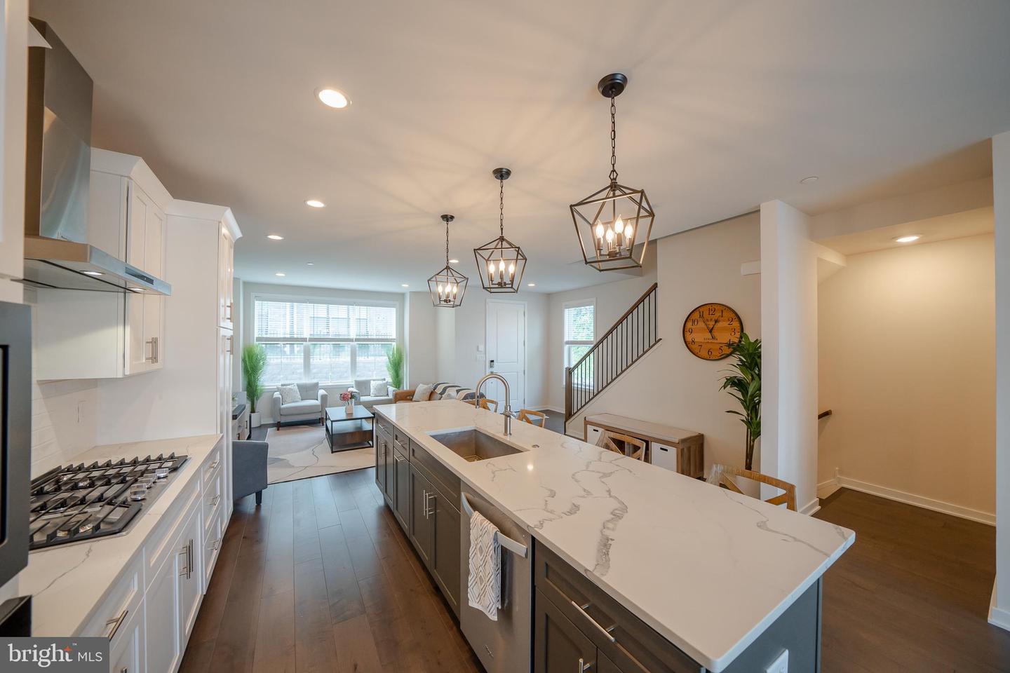 Photo 9 of 33 of 301 Star Tavern Ln townhome