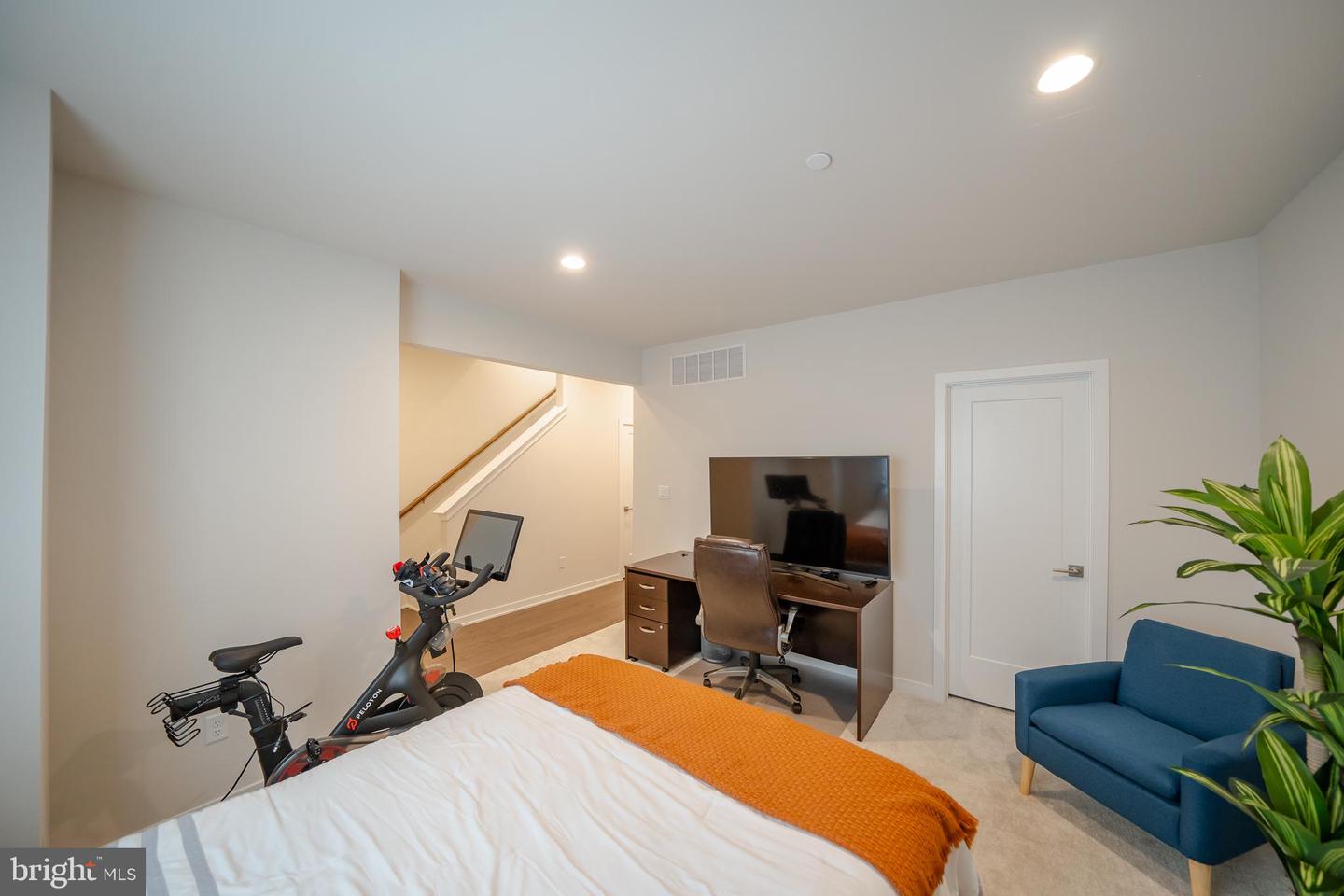 Photo 30 of 33 of 301 Star Tavern Ln townhome