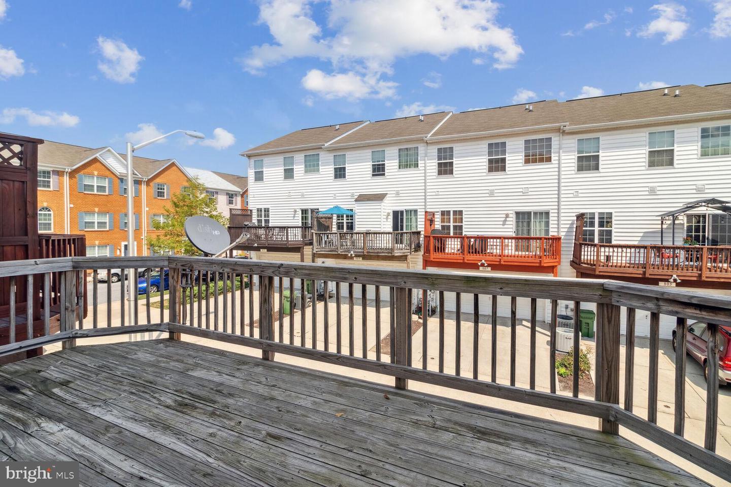 Photo 8 of 25 of 309 Parkin St townhome