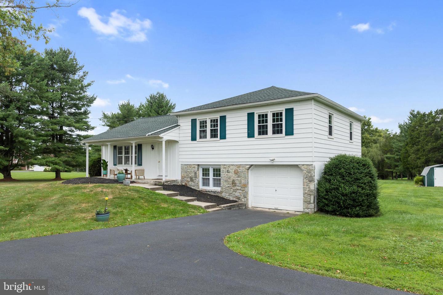 View Schwenksville, PA 19473 house