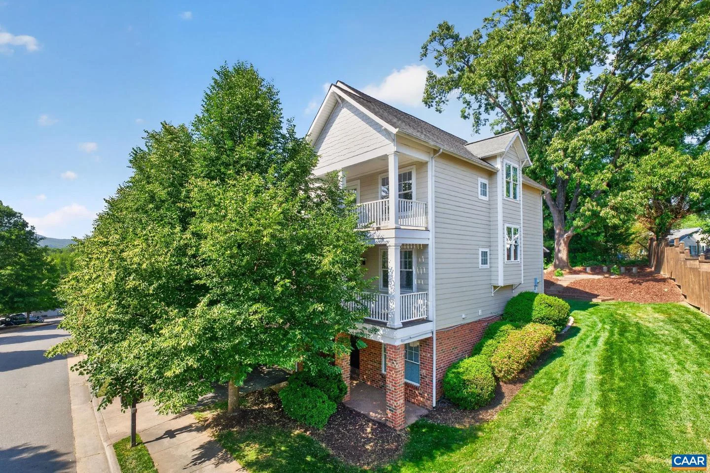 217 Brookwood Dr