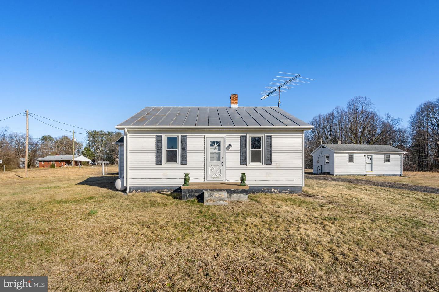 Listing image 1