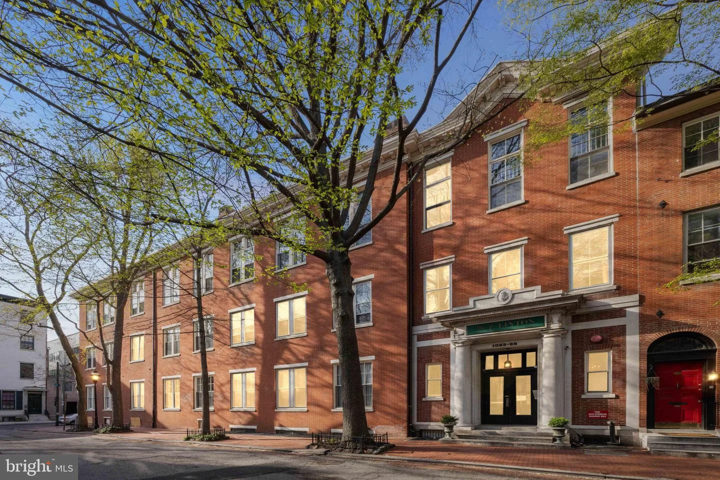 1023 Clinton Street Unit 102