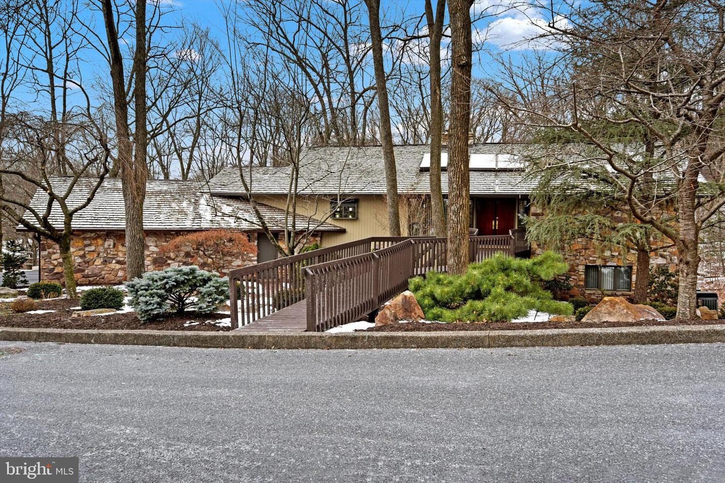 4708 Great Oak Ln