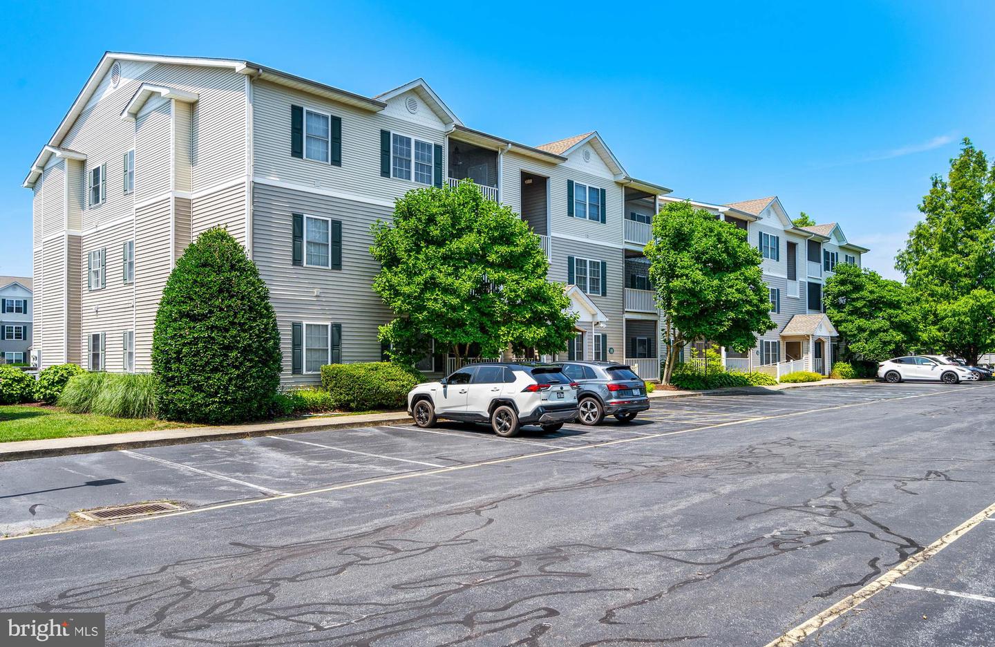 View Rehoboth Beach, DE 19971 condo