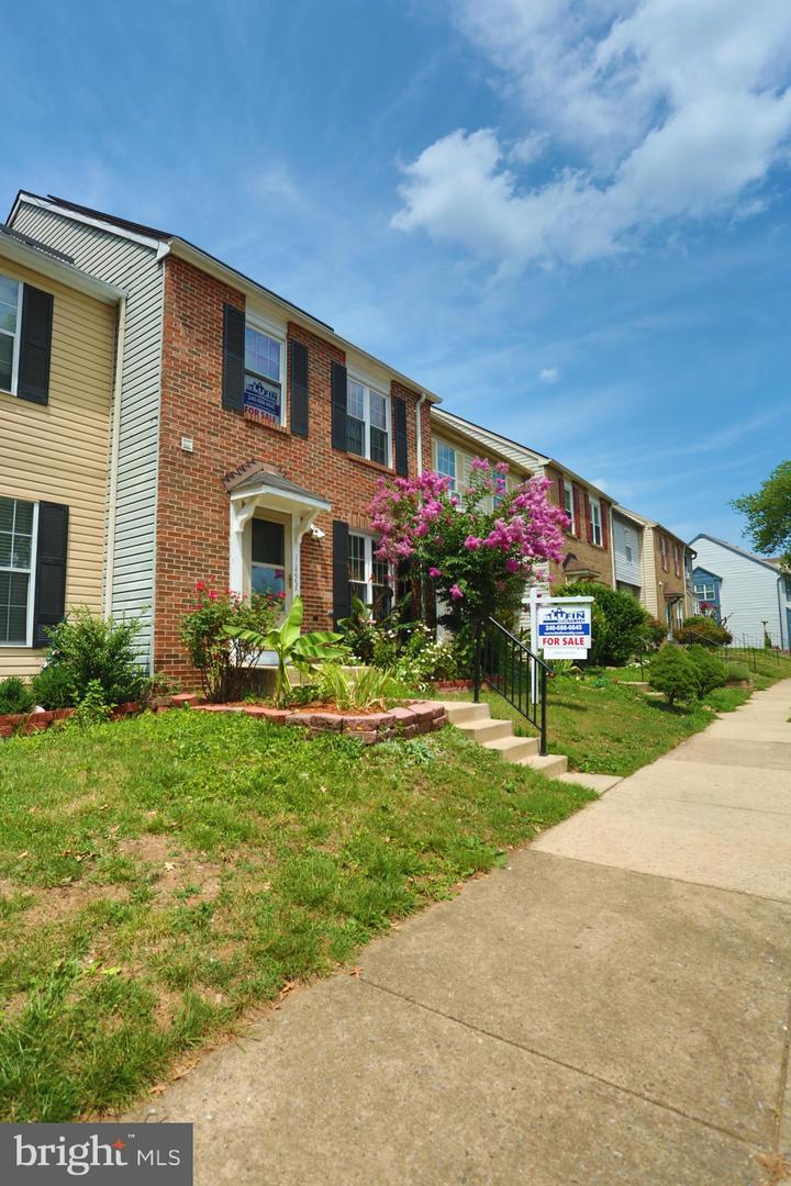 Photo 4 of 41 of 11495 Brundidge Ter townhome