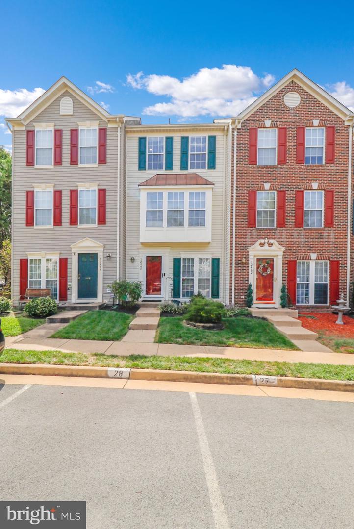 Photo 3 of 46 of 12464 Selkirk Cir townhome