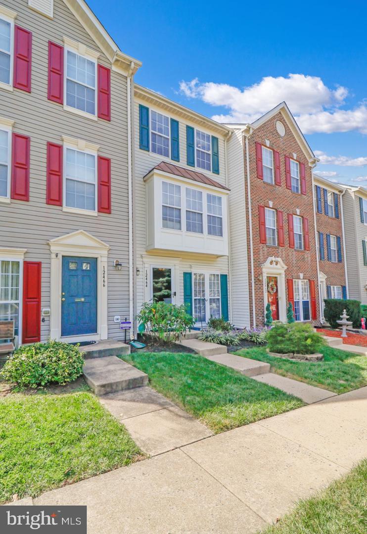 Photo 2 of 46 of 12464 Selkirk Cir townhome