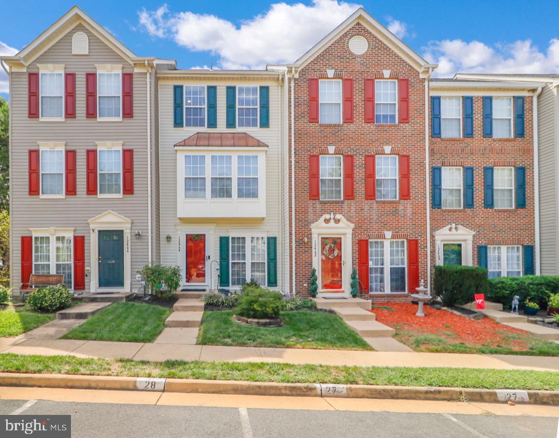 Photo 4 of 46 of 12464 Selkirk Cir townhome