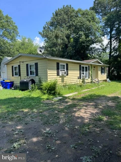 106 Phyllis Court