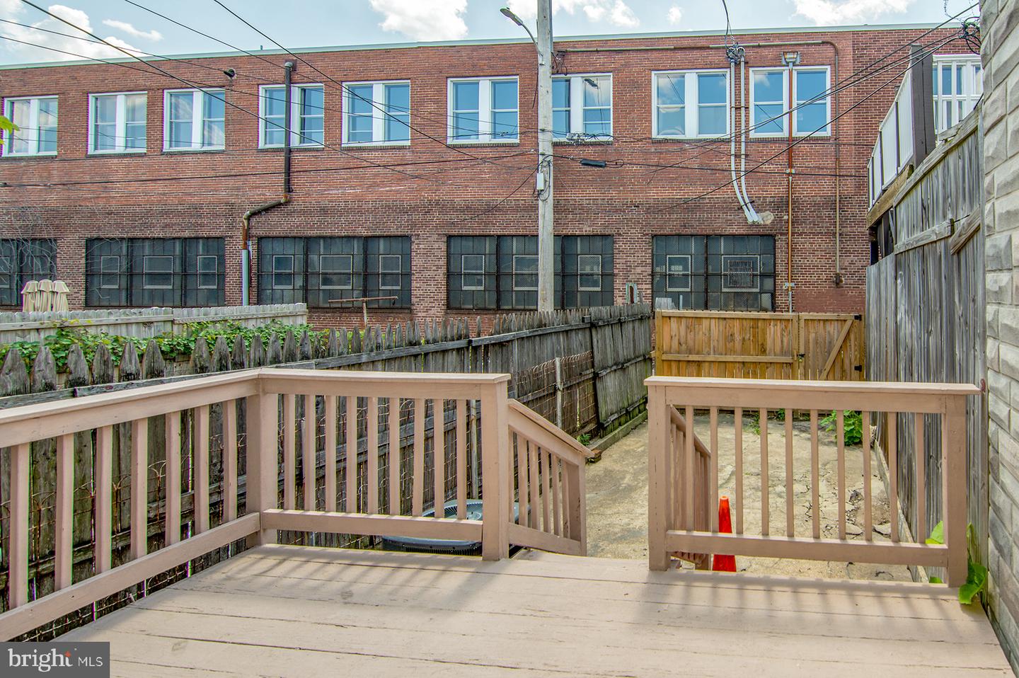 Photo 19 of 20 of 1306 S Carey St townhome